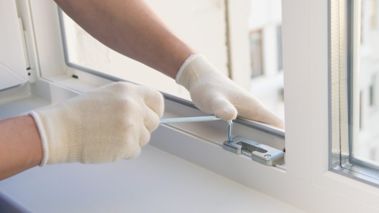 How to Fix Windows That Stick